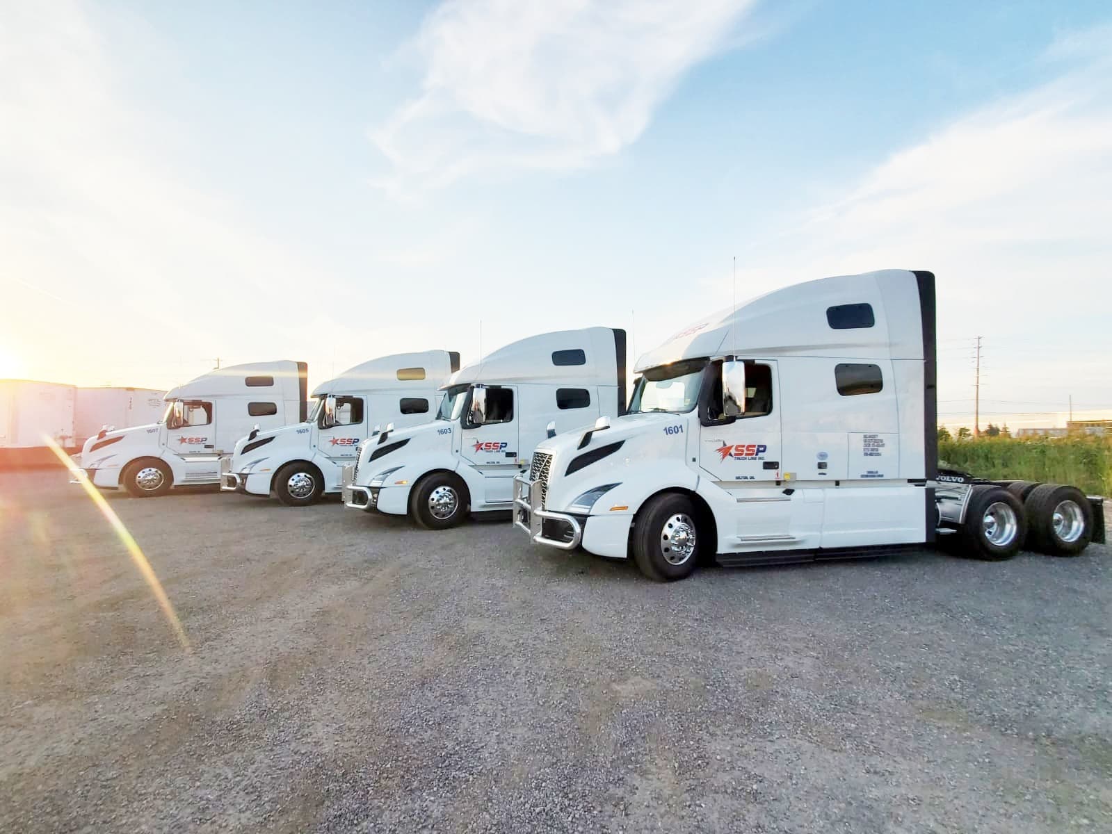 What Is Dry Van Shipping and When Should You Use It?